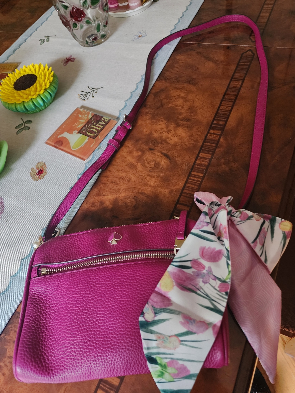 💗Kate Spade Crossbody Purse with Floral Scarf & Purse Charm – Pink/Fuchsia - Picture 7 of 7